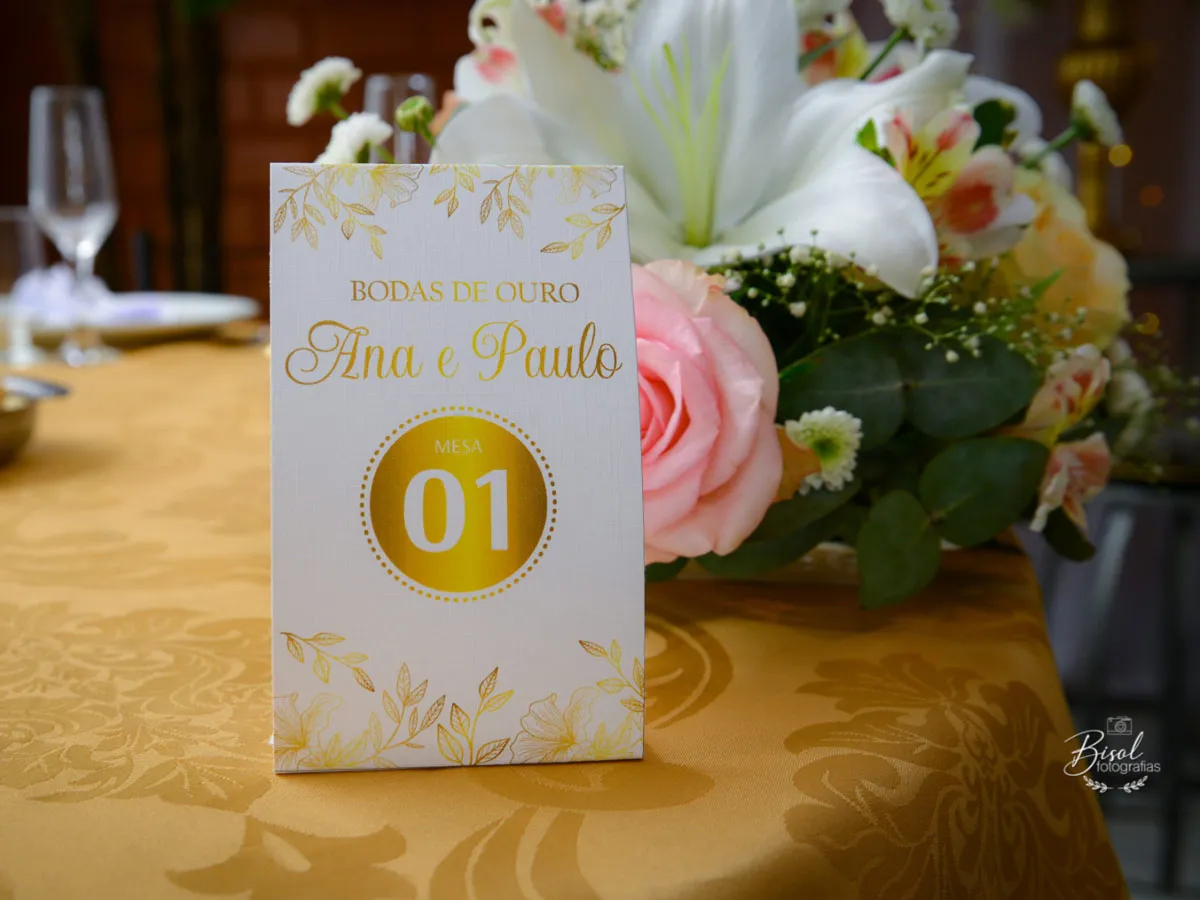 Família reunida em Bodas de Ouro