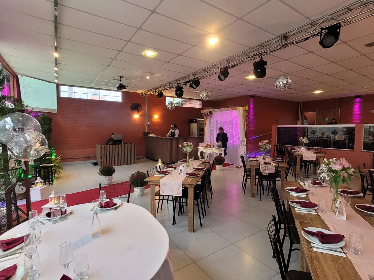 Mesa e ambientação de casamento